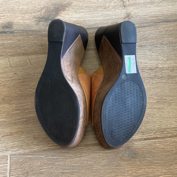 Toscanella Brown Leather Wedges - Picture 4 of 6